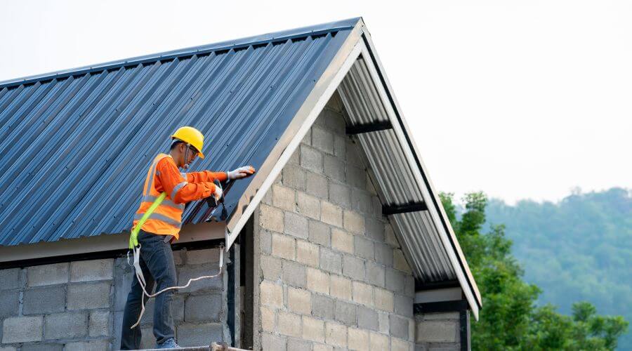 Professional residential roofers in Yoncalla, OR
